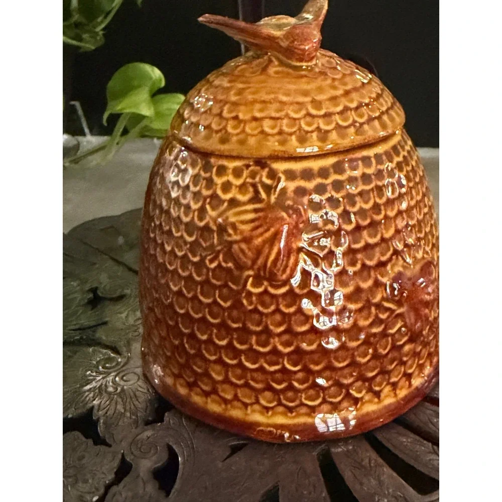 Cherokee Pottery Honey Pot Beehive Jar Bee Finial Brown Glazed Signed